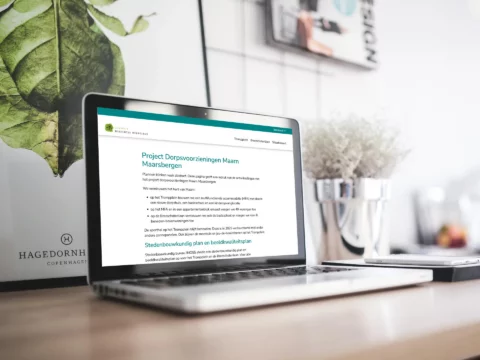 Impressie van homepage Project Maarn Maarsbergen op een scherm.